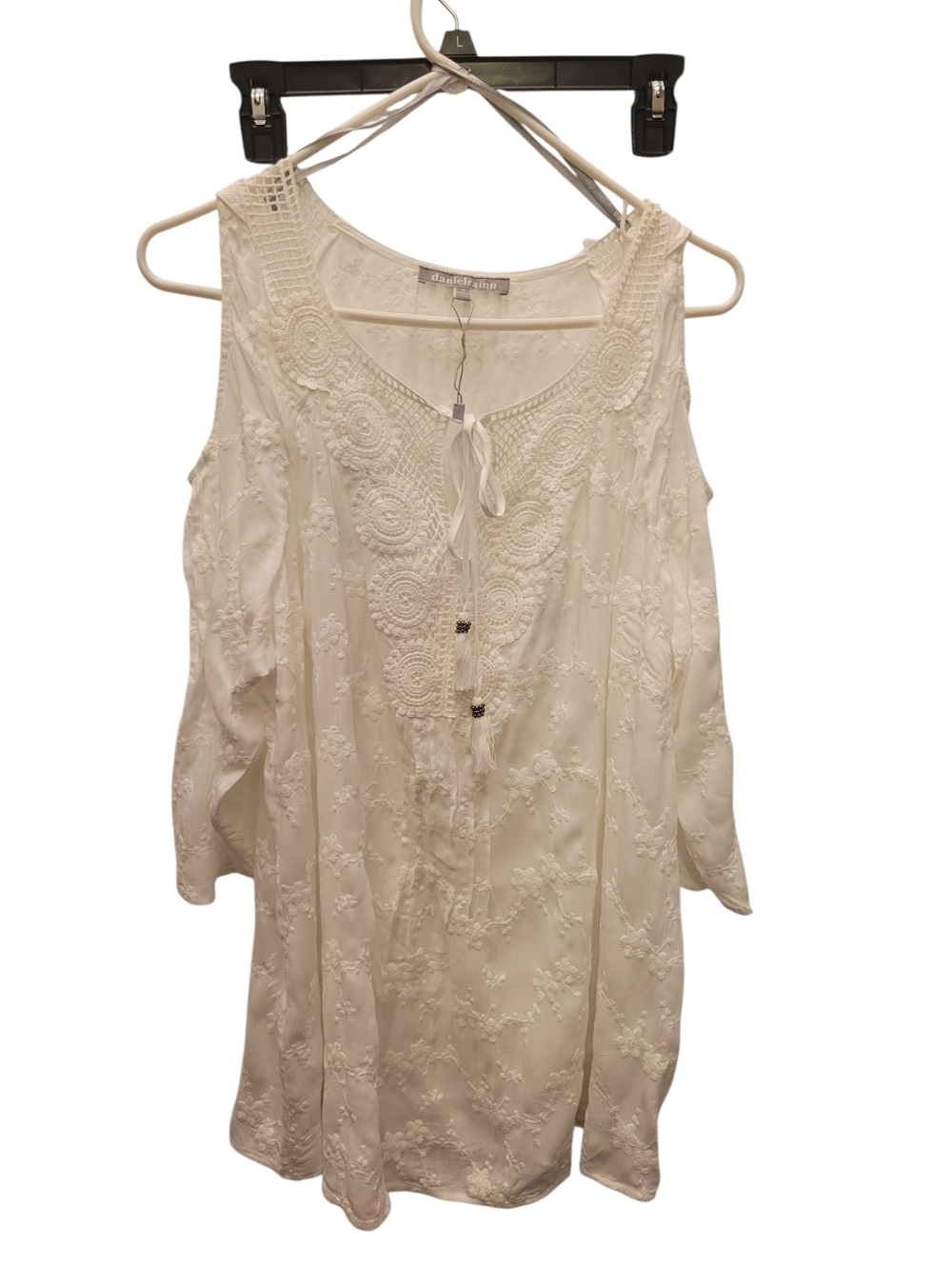 Embrodered/embellished Daniel Rainn White Crochet-Trim Cold Shoulder Tunic